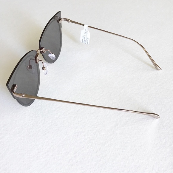 Demi Lovato Cat Eye Sunglass - Picture 4 of 7